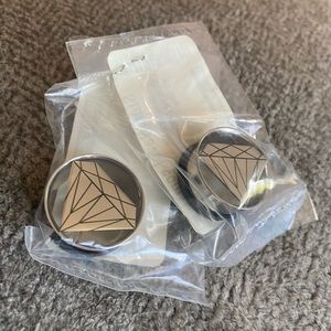 Diamond shaped earrings